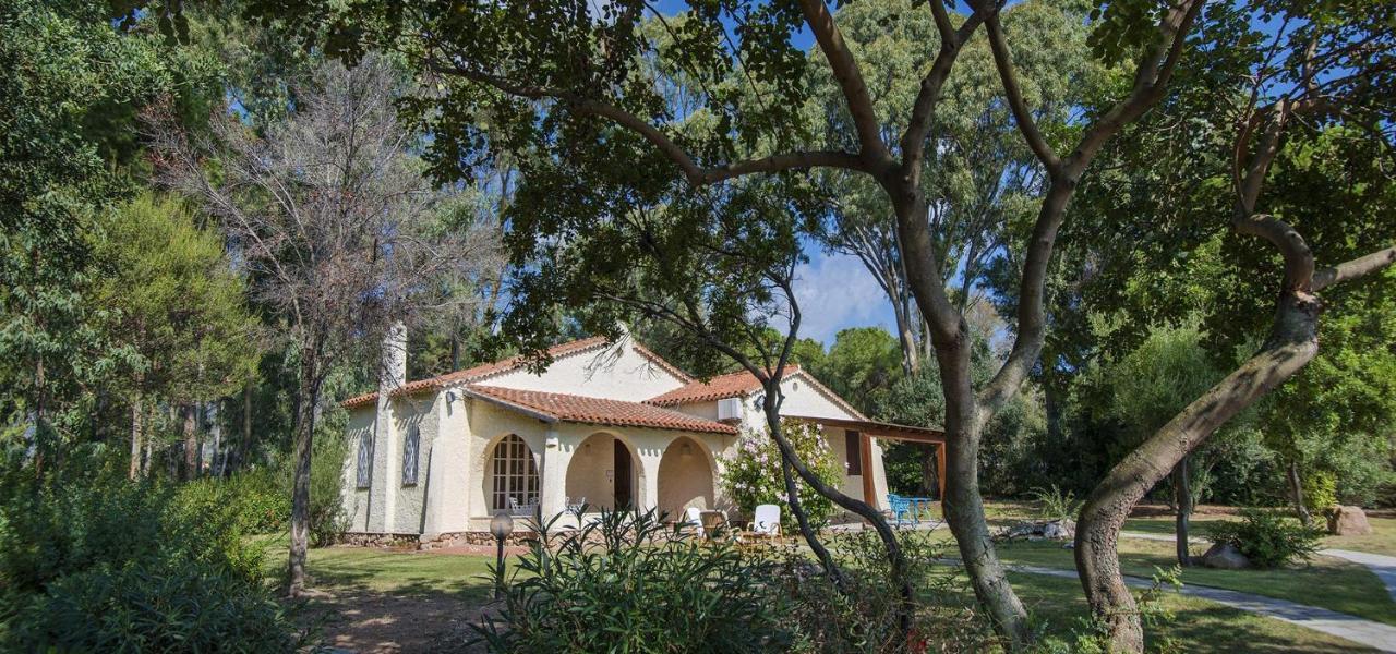 Hotel Is Morus Relais Santa Margherita di Pula Exterior foto