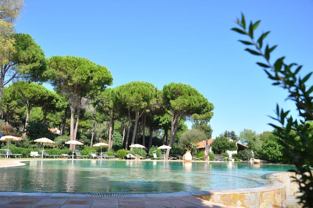 Hotel Is Morus Relais Santa Margherita di Pula Exterior foto