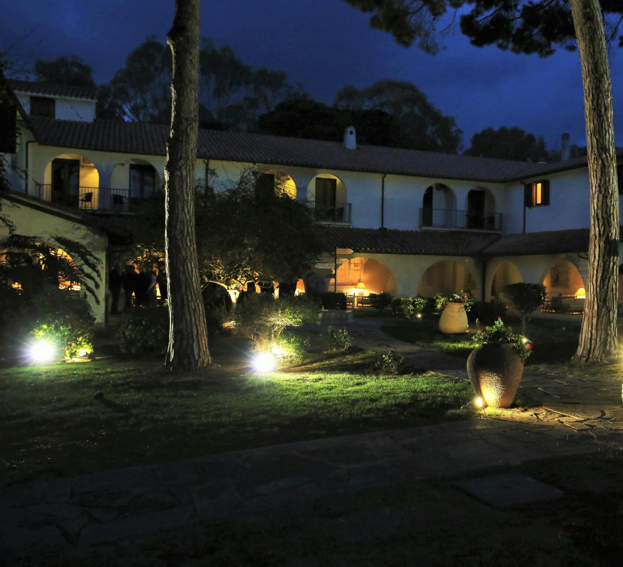Hotel Is Morus Relais Santa Margherita di Pula Exterior foto